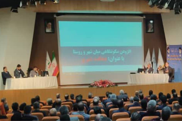 نشست تخصصی پایش عملکرد استان‌ها در نهضت ملی مسکن برگزار شد.